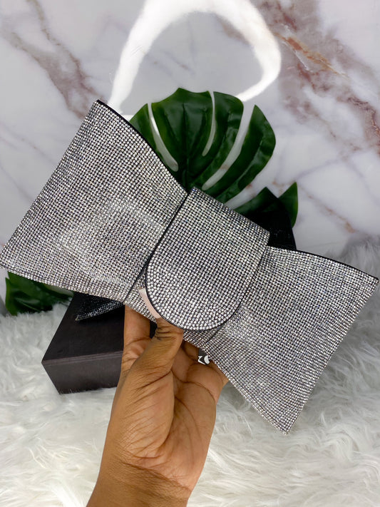 leveling up bow clutch bag